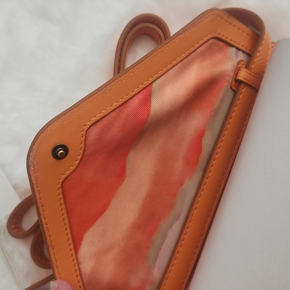 Lucky Brand Leather Crossbody - Picture 5 of 8